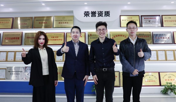 泰國農業(yè)部稻米司副司長安南·儂斯（Arnon Noncie）到訪托普云農